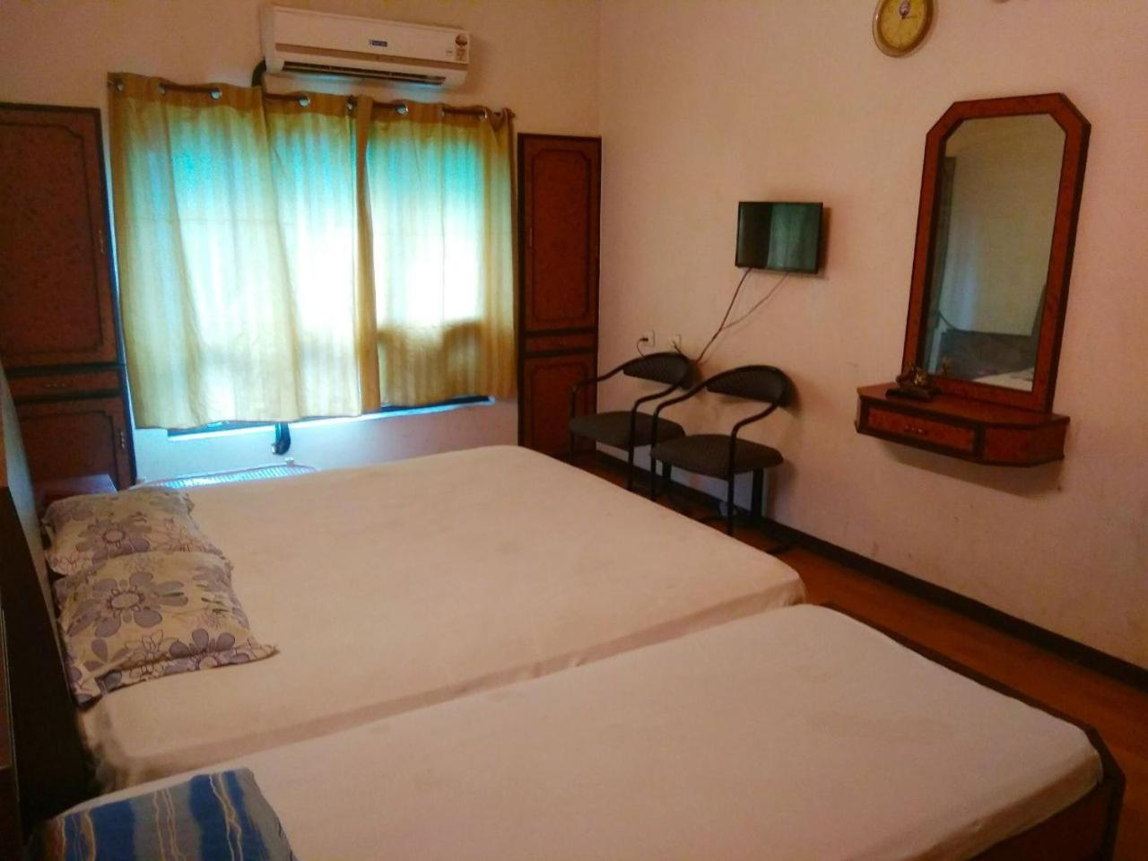 Oyo Flagship 40509 Hotel Mps Residential Tower Tiruppur Eksteriør bilde